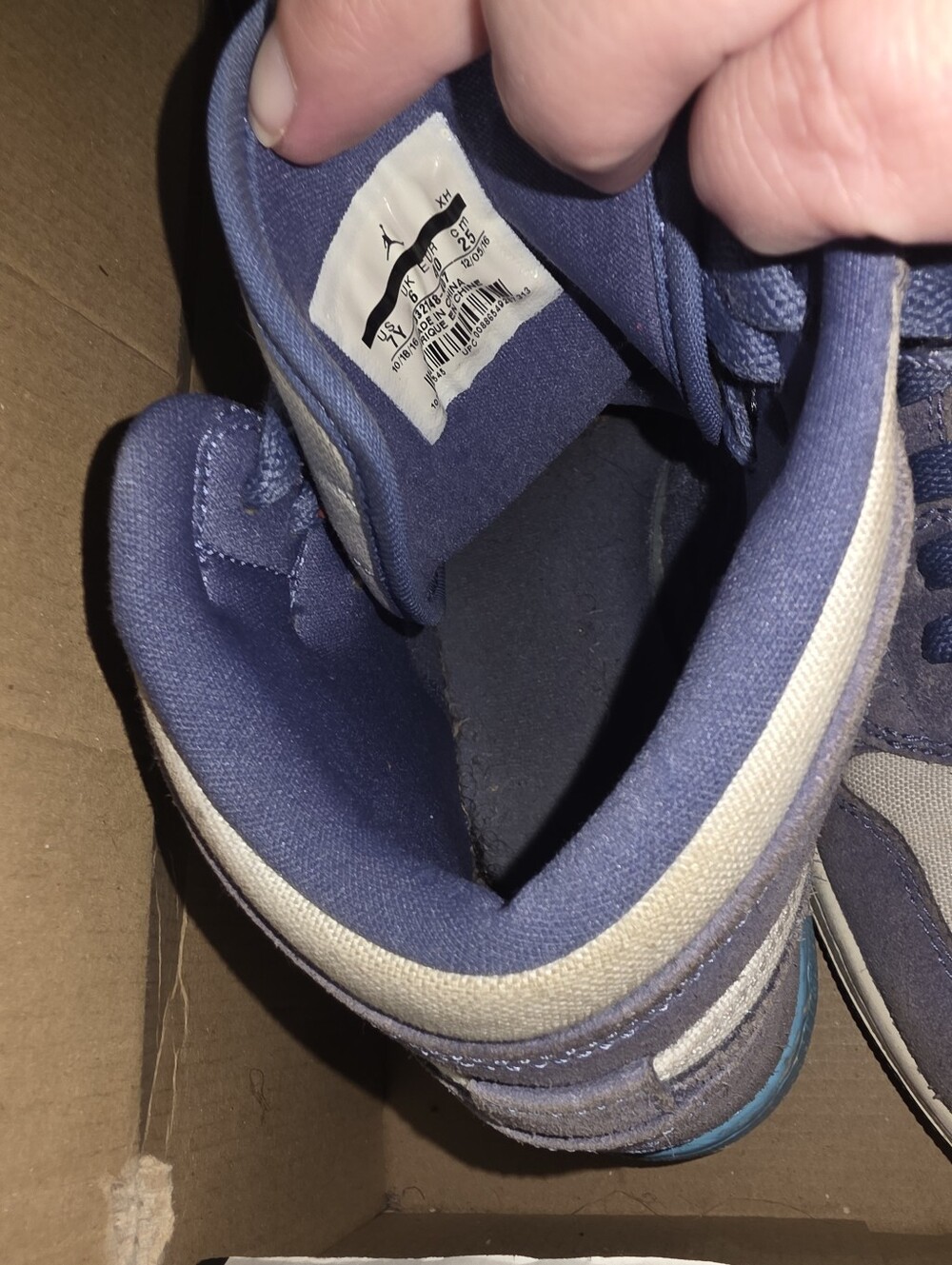 Jordan Boy’s Mid-Top Sneakers in Blue and Cream - Picture 6 of 7